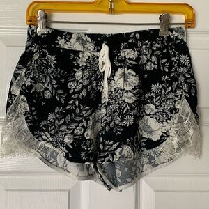 Flowy shorts